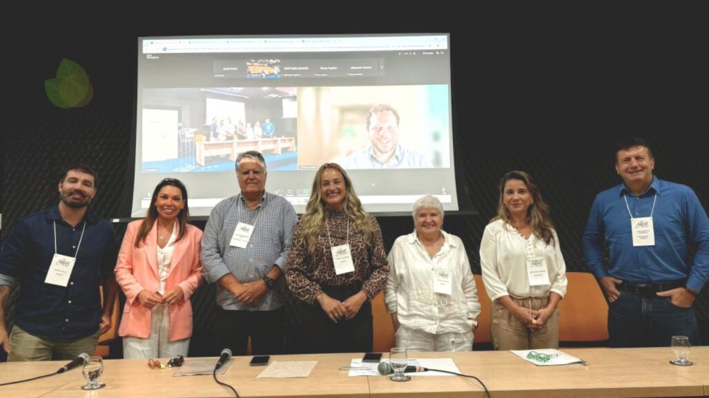 Rejane Monteiro destaca AGEMS com nova linguagem pública em painel nacional