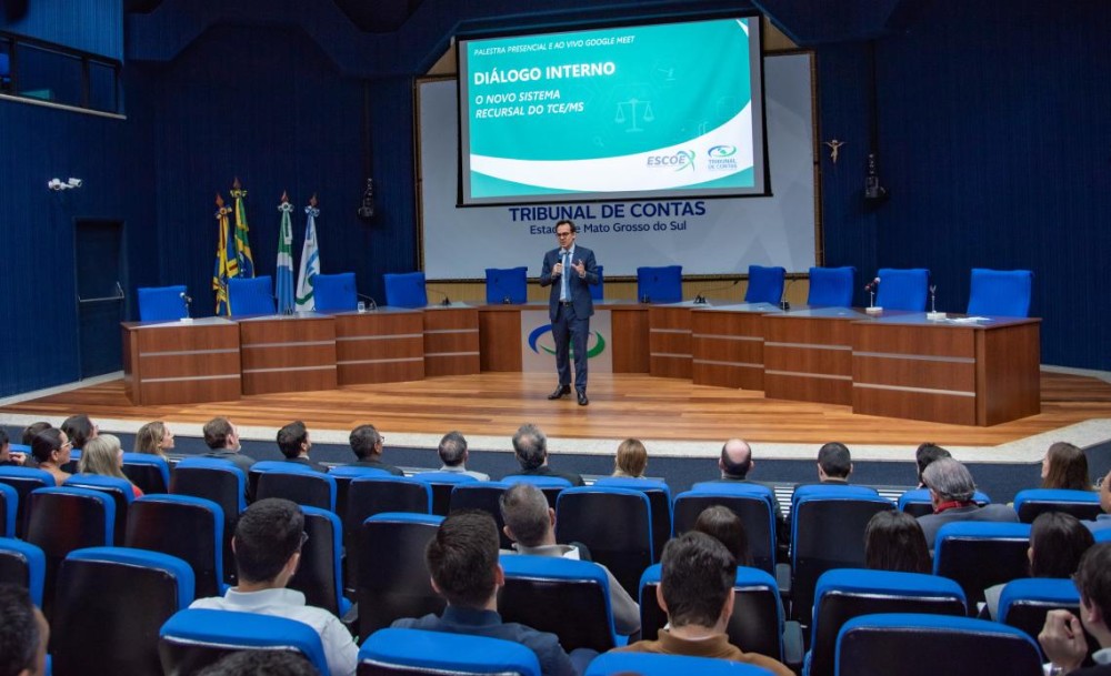 Diálogo Interno no TCE-MS prepara servidores sobre mudanças na nova Lei Complementar