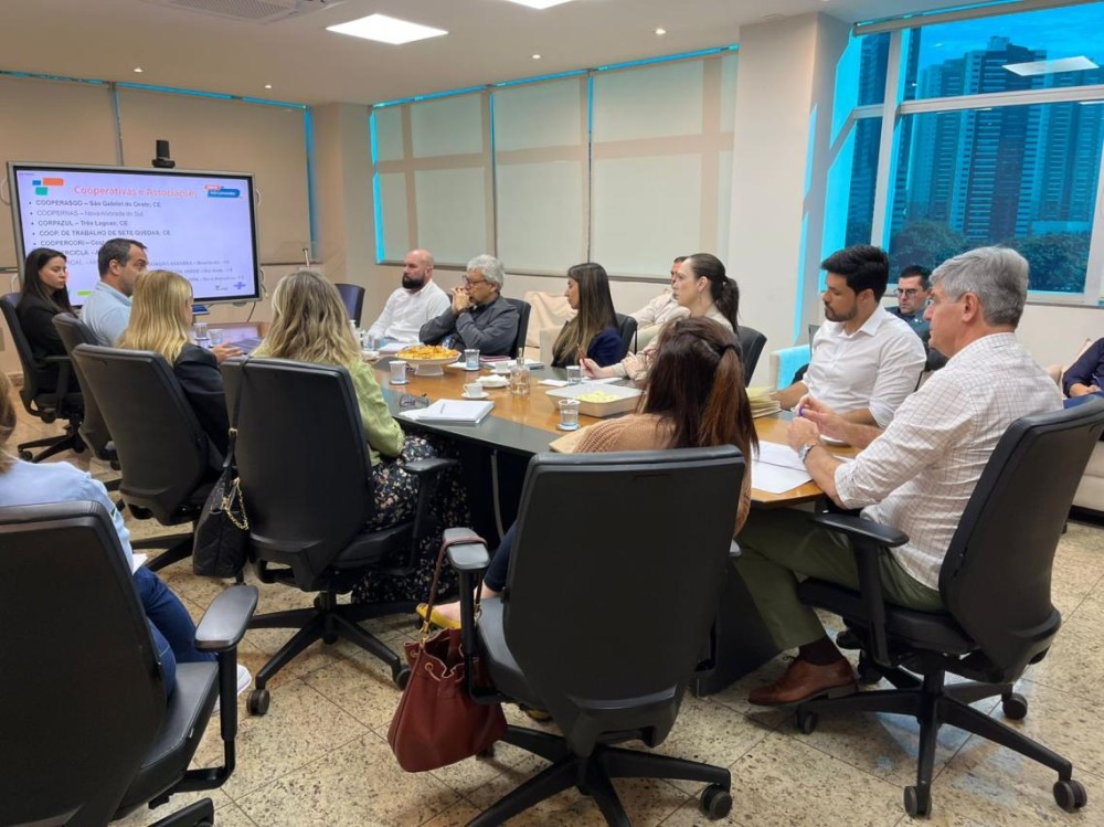 TCE-MS integra reunião de Grupo de Trabalho para aprimorar gestão de resíduos sólidos