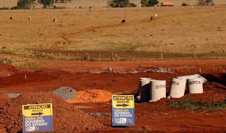 Secretário Guilherme Alcântara destaca pavimentação da CG-150 como integração regional, garantindo segurança e benefícios ao campo