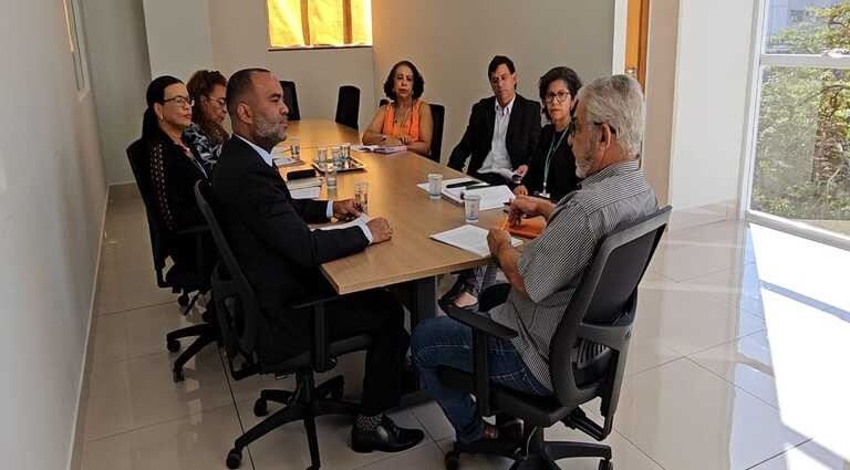 Procon-MS oferece orientação ao setor empresarial sobre a medida provisória do PIX