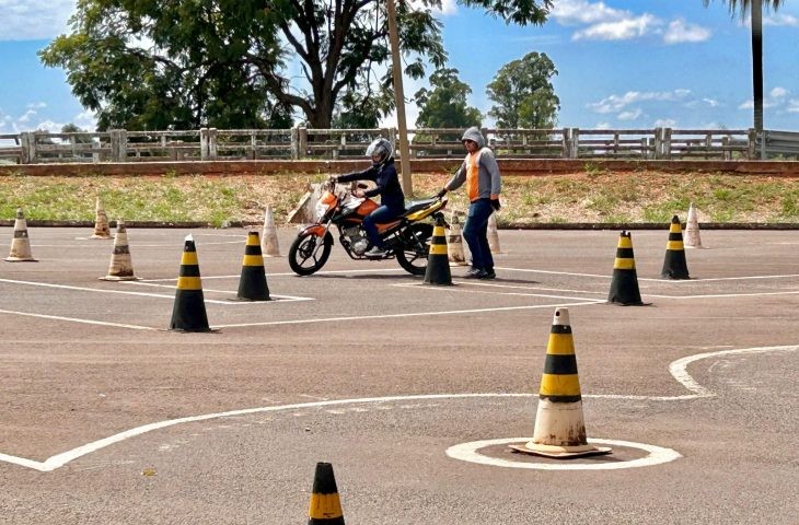 Prorrogação da Senatran para processos de habilitação na fase do exame prático somam 20 mil em Mato Grosso do Sul
