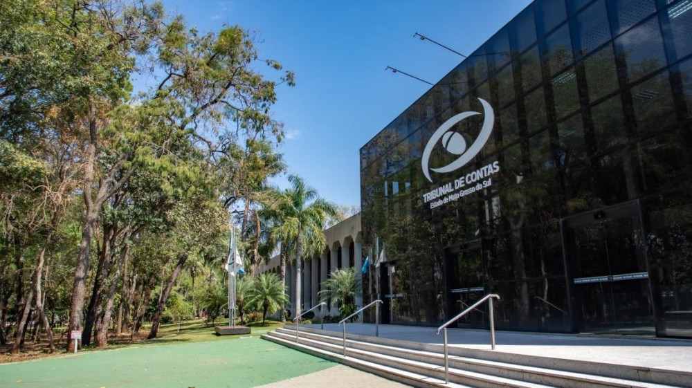 TCE-MS aplica medida cautelar e suspende licitação de gestão pública