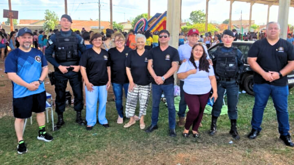 Festa Dia das Crianças da Vila Fernanda celebra infância com apoio da ADEPOL-MS e presença ativa do Delegado Matsushita