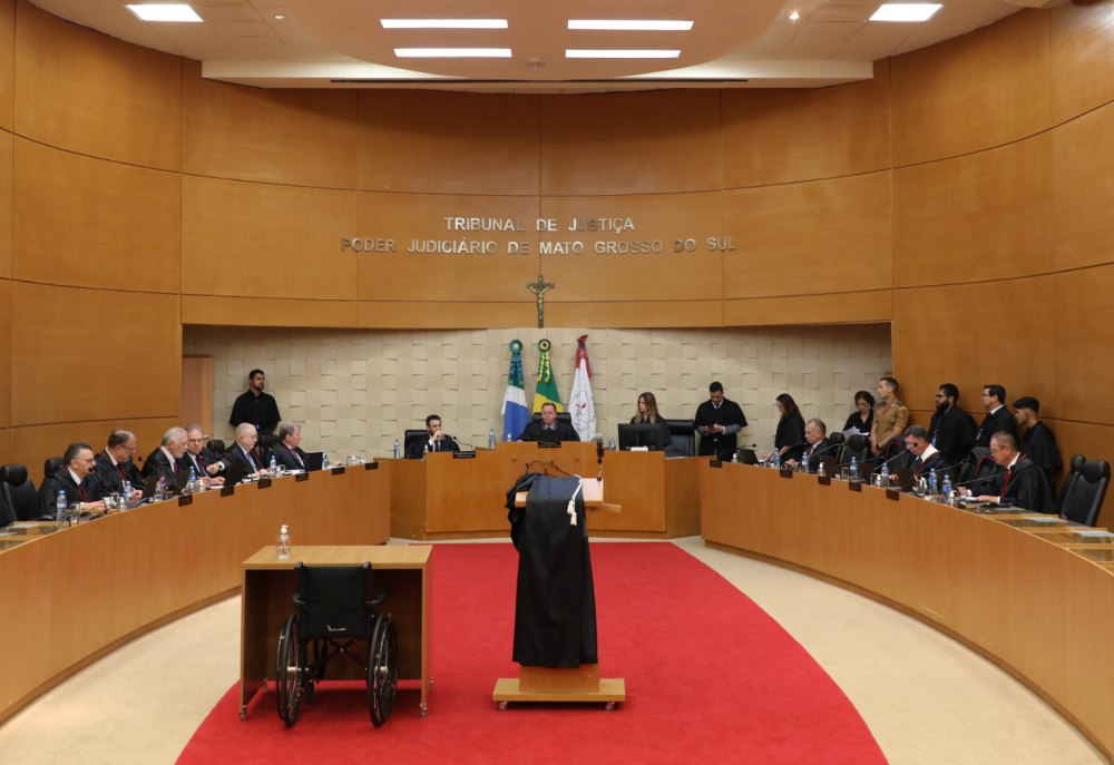 TJMS: Juiz Luciano Pedro Beladelli recebe homenagem da Câmara de Anastácio por relevante contribuição social
