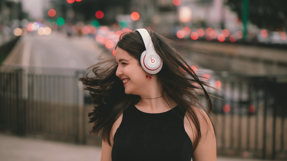 Adolescência e música: uma relação profunda que define quem somos