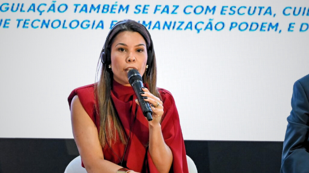 AGEMS destaca inovação e linguagem acessível como pilares da regulação moderna em painel nacional