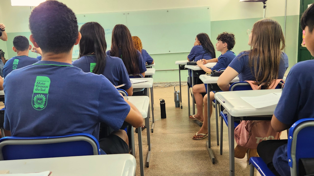 Estudantes da rede estadual já podem confirmar matrícula para 2026