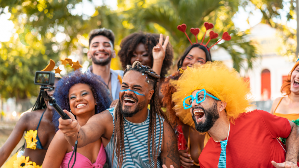 Calor intenso marca o pré-carnaval em MS neste sábado, com possibilidade de chuva
