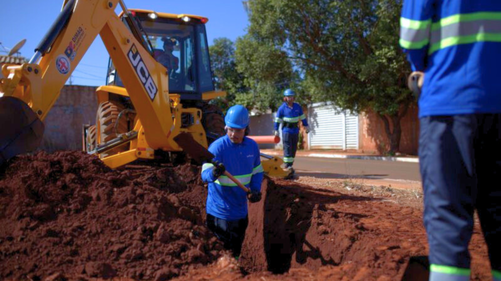 Águas Guariroba amplia rede de esgoto em 11 bairros de Campo Grande