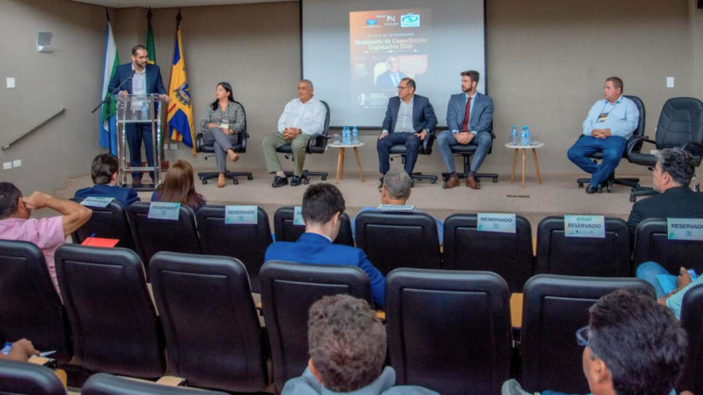 TCE-MS fortalece parceria com municípios em seminário sobre legislação e planejamento