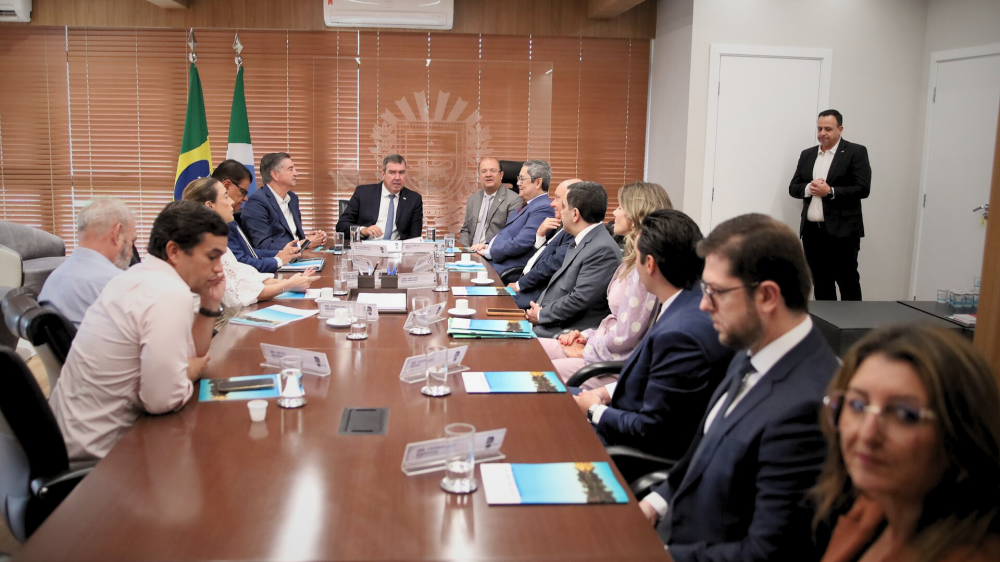 Governador Eduardo Riedel coordena articulação por novas varas federais em MS