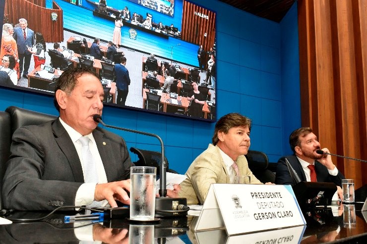 Votação das propostas do Executivo sobre programas sociais está prevista para hoje