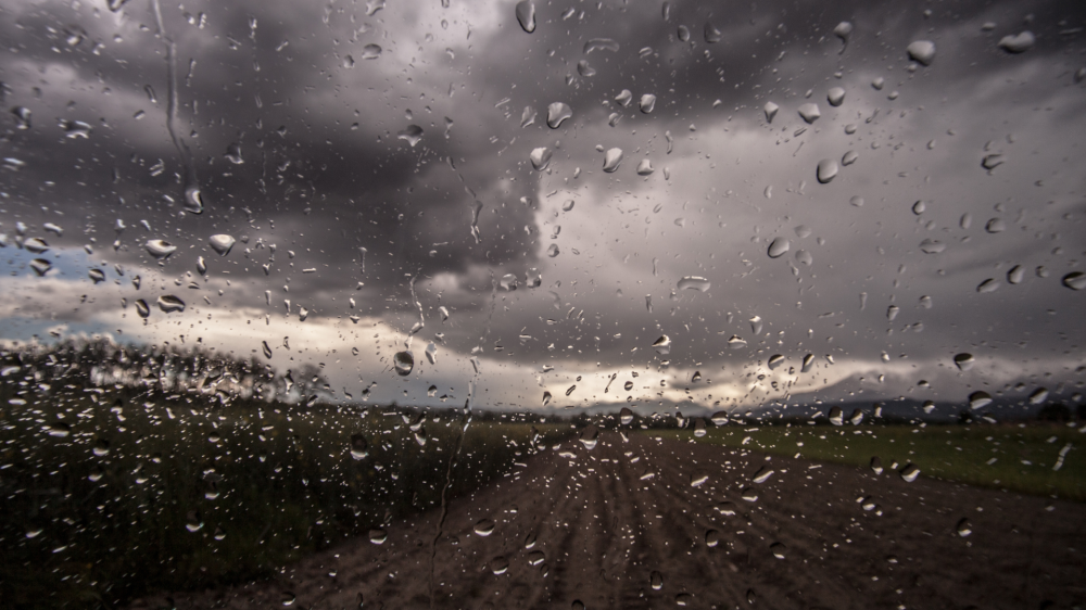 Frente fria traz chuva e ventos fortes para MS nesta segunda