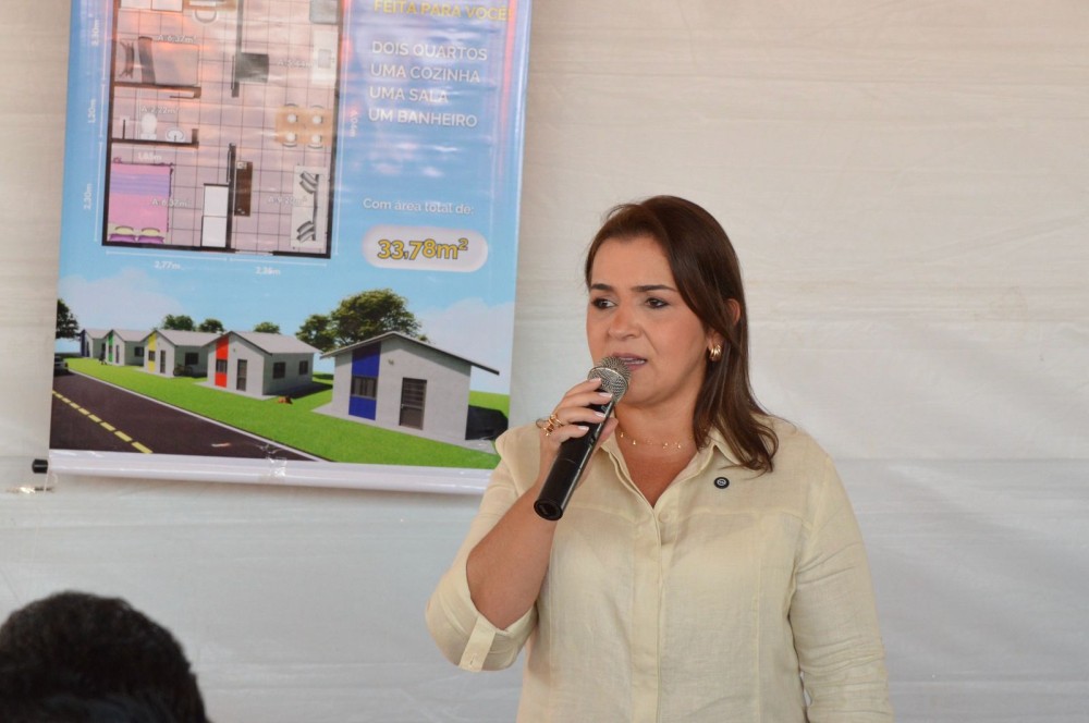 Prefeita Adriane Lopes entrega 181 moradias e finaliza reassentamento das famílias da comunidade Mandela