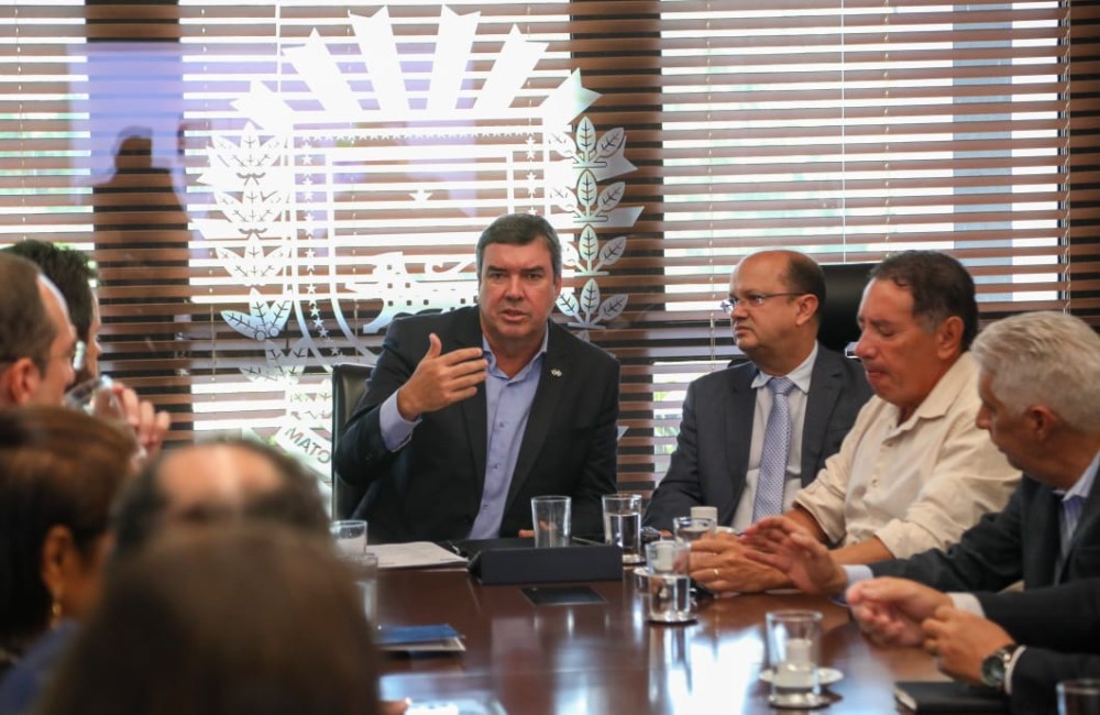 Eduardo Riedel firma convênios com TJ e Prefeitura para fortalecer a proteção às mulheres