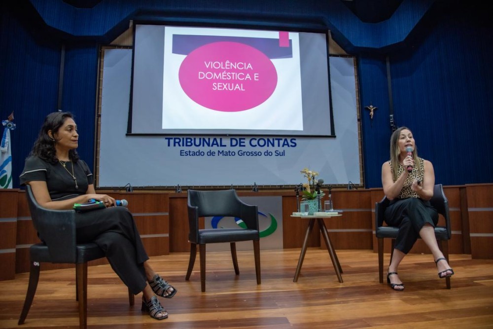 TCE-MS finaliza mês da mulher com debate sobre violência de gênero