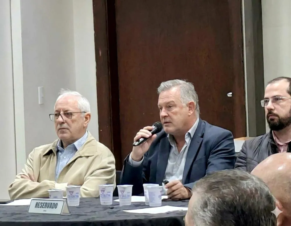 Experiência de 20 anos da AGEMS na fiscalização elétrica chega ao Paraná