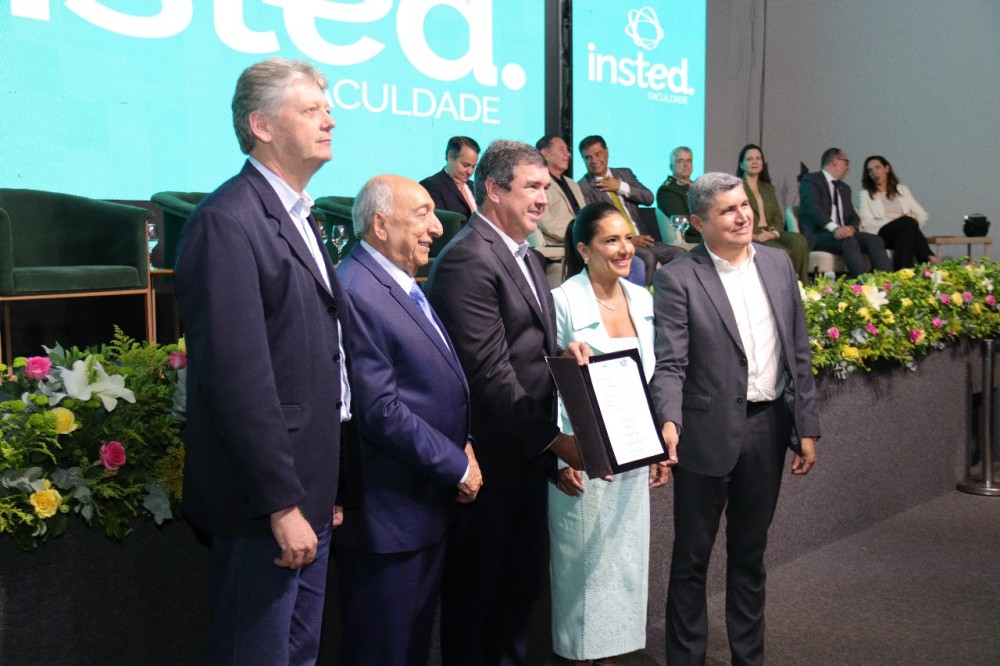 Eduardo Riedel reforça compromisso com ensino e inovação em nova parceria