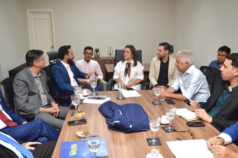 Adriane Lopes garante conclusão de EMEIs com apoio do FNDE