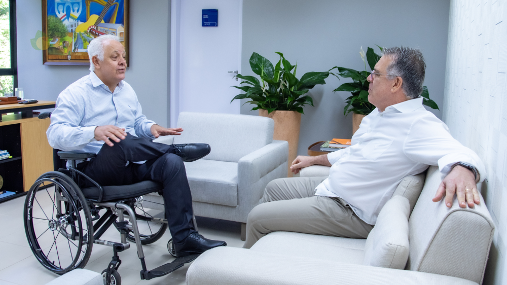 Prefeito Eduardo Campos visita presidente Flávio Kayatt no TCE-MS