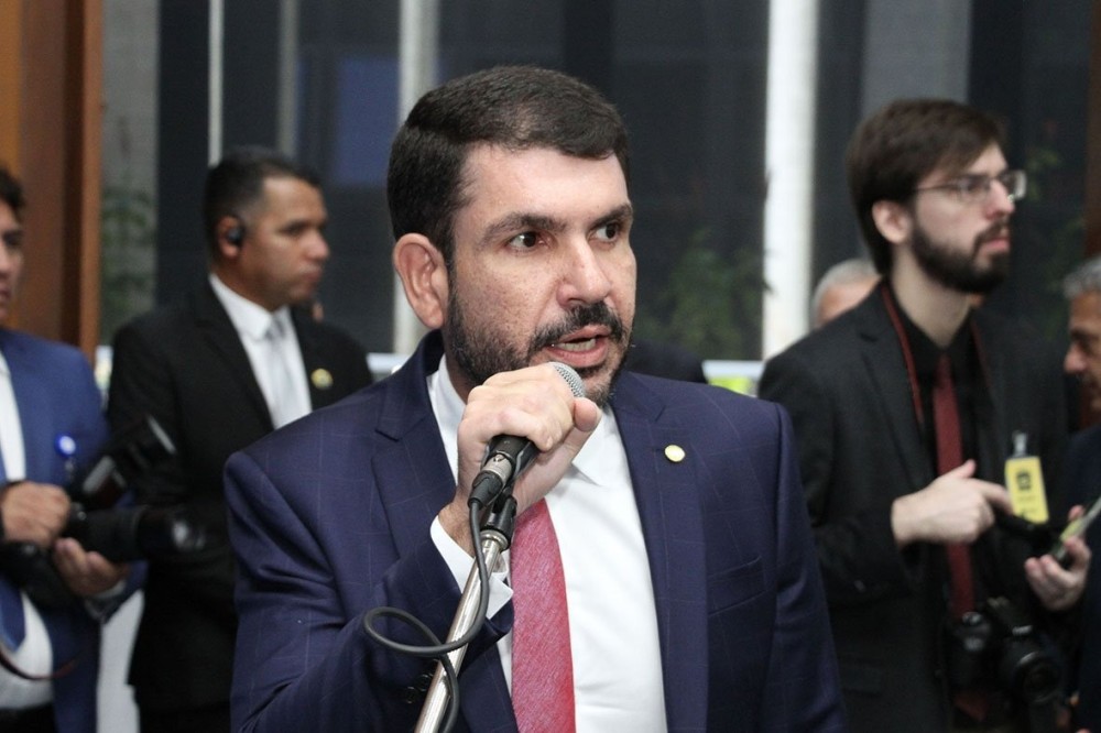 MS dá passo histórico pela inclusão com proposta de Jamilson Name sobre deficiência auditiva