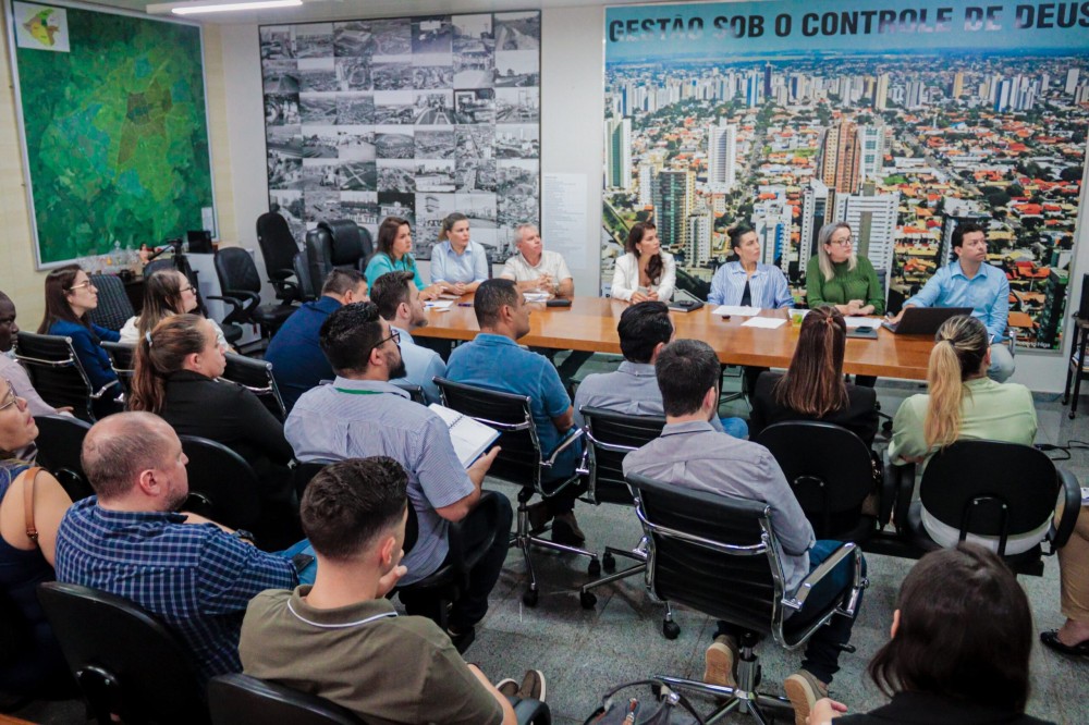Campo Grande enfrenta crise respiratória com decreto de emergência e mais vacinas