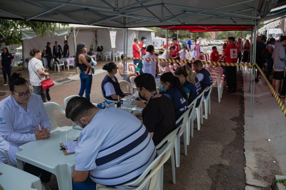 Prefeita Adriane Lopes amplia vacinação contra a gripe para toda a população