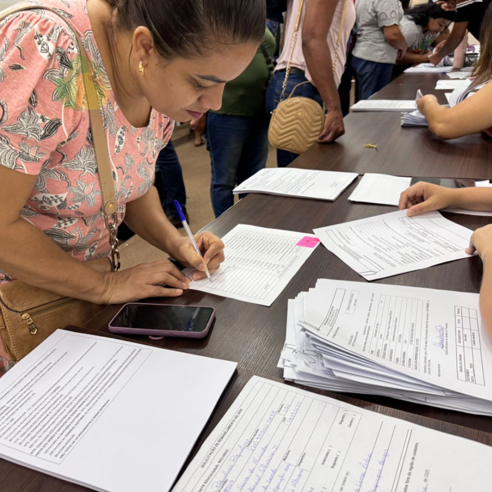 Assistentes Educacionais Inclusivos recebem da Semed orientações sobre ingresso nas escolas da REME