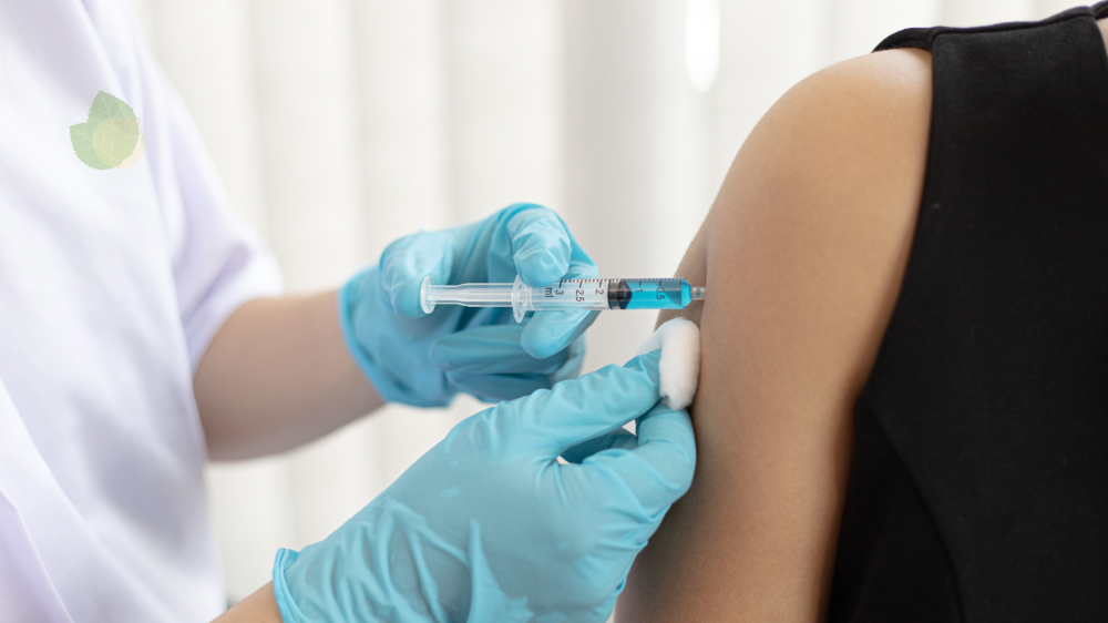 Mais de 8,6 mil pessoas recebem vacina contra gripe em Campo Grande no feriado