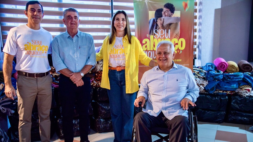 Presidente do TCE-MS entrega à primeira-dama mais de 2 mil itens doados ao ‘Seu Abraço Aquece’
